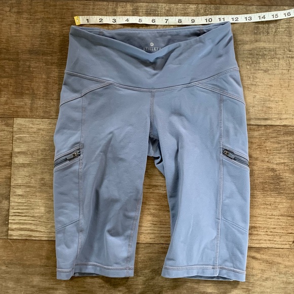 Athleta gray bike shorts with pockets drifter - Picture 7 of 9